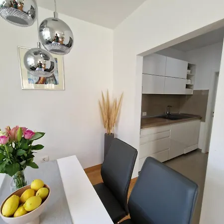 Adara Apartment *
