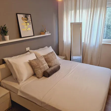 Adara Apartment