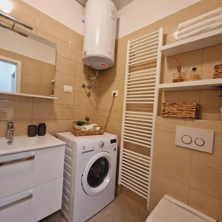 Adara Apartment *