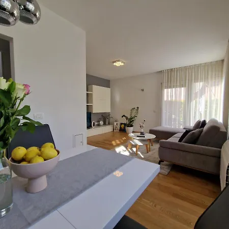 Adara Apartment