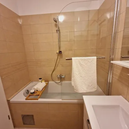 Adara Apartment